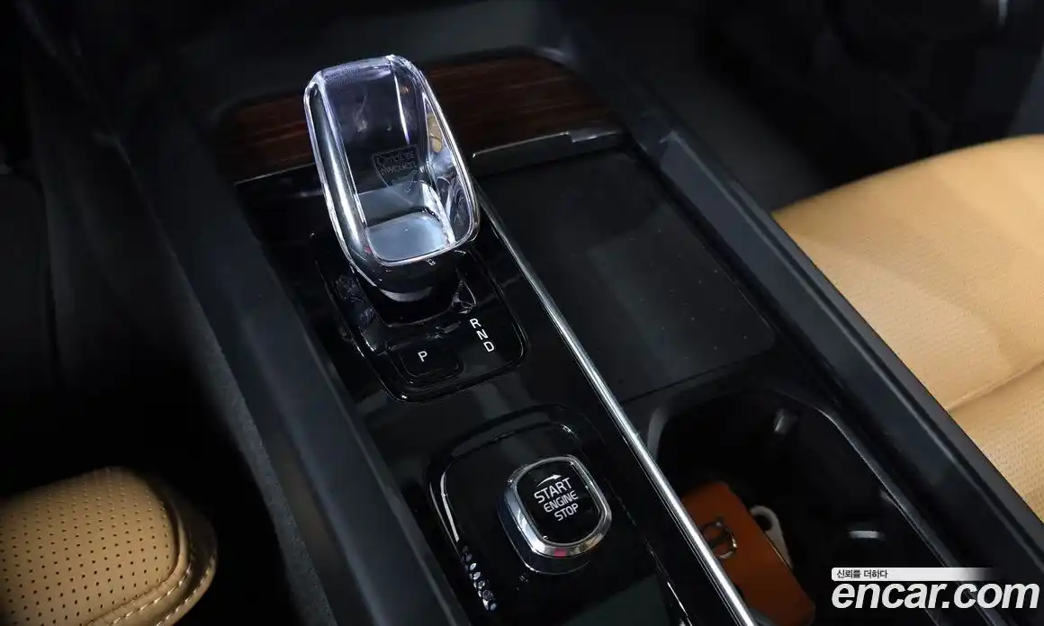 Volvo V60 2023 2.0 автомат (гидро), фото 12