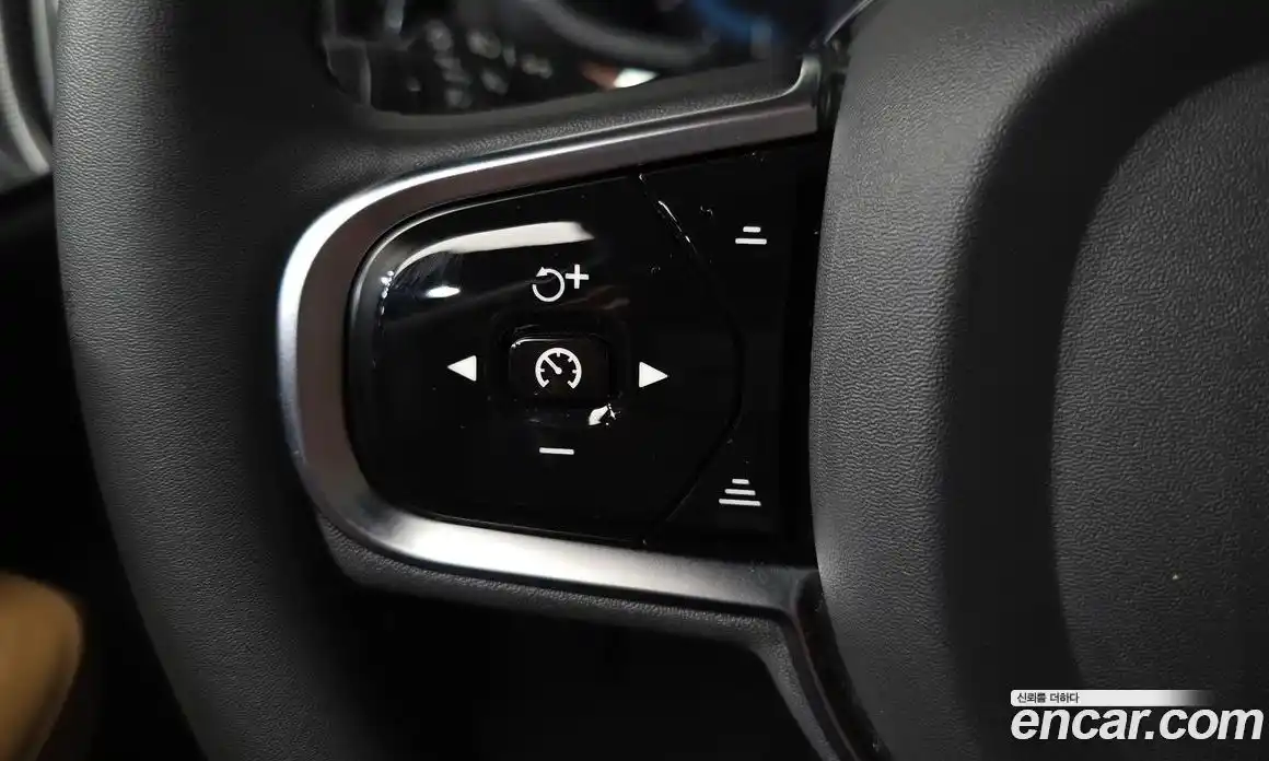 Volvo V60 2023 2.0 автомат (гидро), фото 22