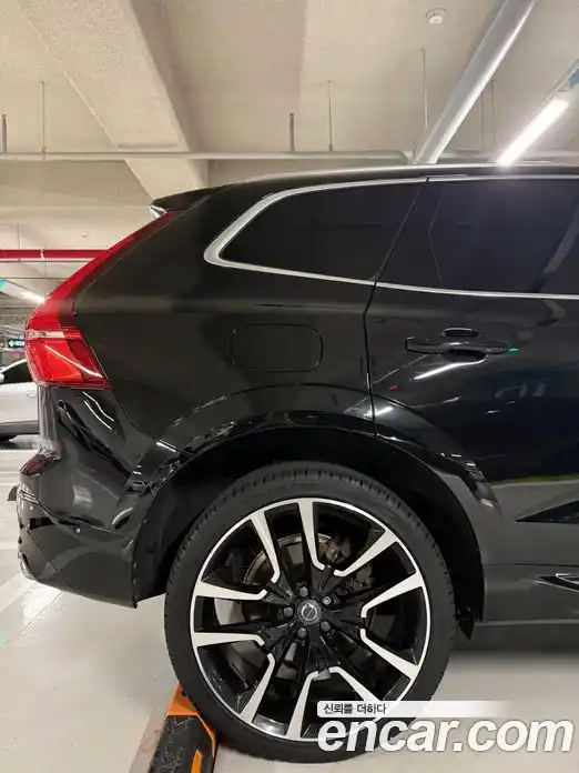 Volvo XC60 2018 2.0 автомат (гидро), фото 15