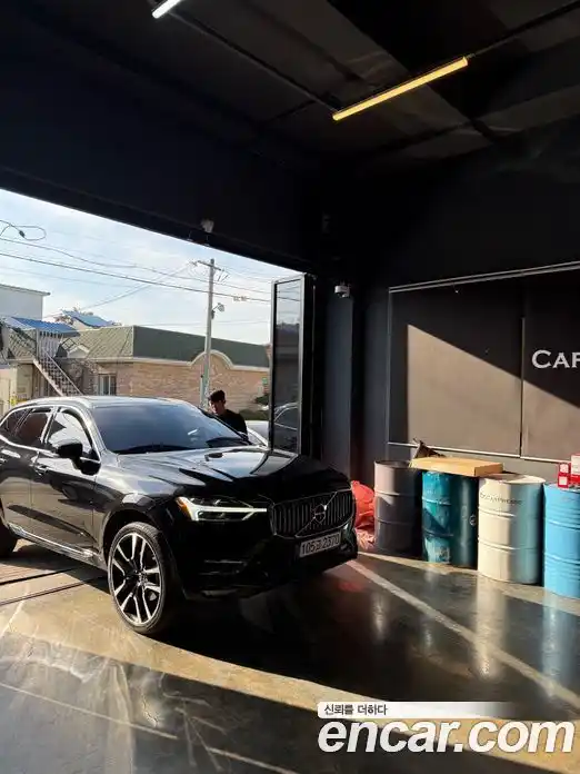 Volvo XC60 2018 2.0 автомат (гидро), фото 18