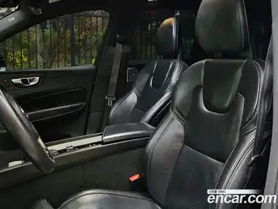 Volvo XC60 2018 2.0 автомат (гидро), миниатюра 10