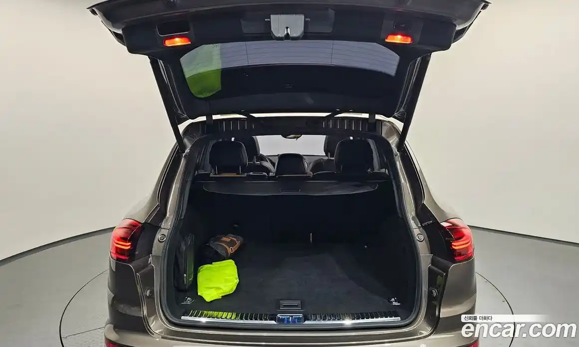 Porsche Cayenne 2016 3.0 автомат (гидро), фото 17