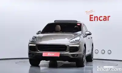 Porsche Cayenne 2016 3.0 автомат (гидро), миниатюра 3
