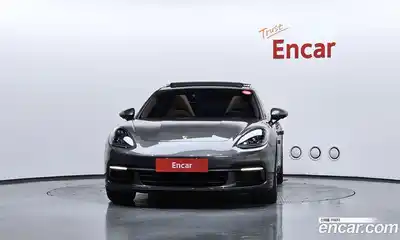 Porsche Panamera 2017 3.0 автомат (гидро), миниатюра 3