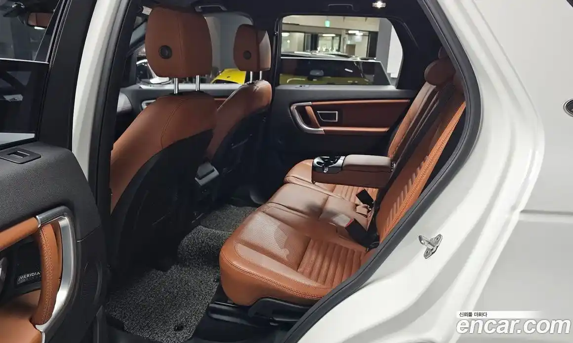 Land Rover Discovery Sport 2017 2.0 автомат (гидро), фото 12