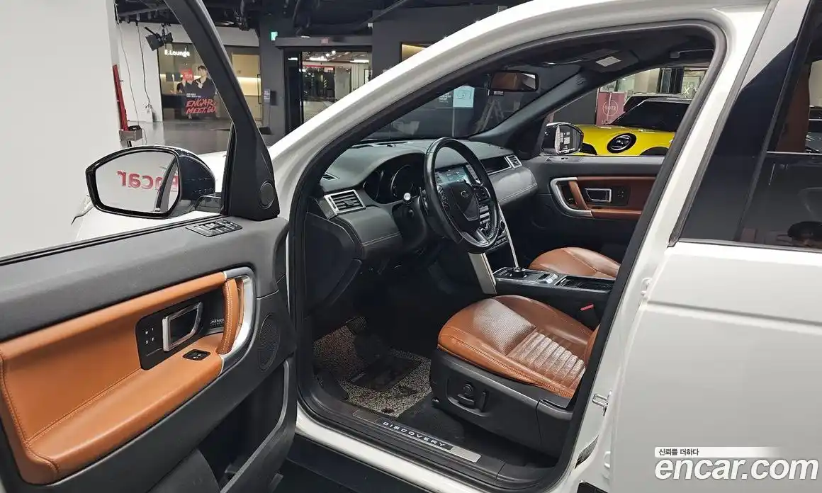 Land Rover Discovery Sport 2017 2.0 автомат (гидро), фото 10