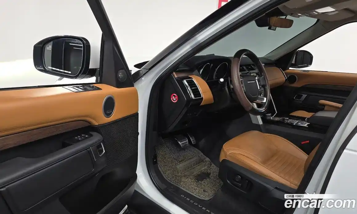 Land Rover Discovery 2017 3.0 автомат (гидро), фото 12