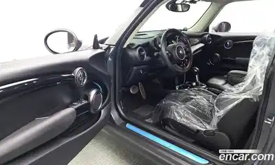 Mini Cooper 2019 2.0 автомат (гидро), миниатюра 11