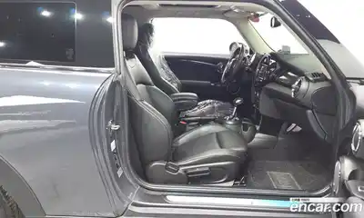 Mini Cooper 2019 2.0 автомат (гидро), миниатюра 10