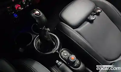 Mini Cooper 2017 1.5 автомат (гидро), миниатюра 11