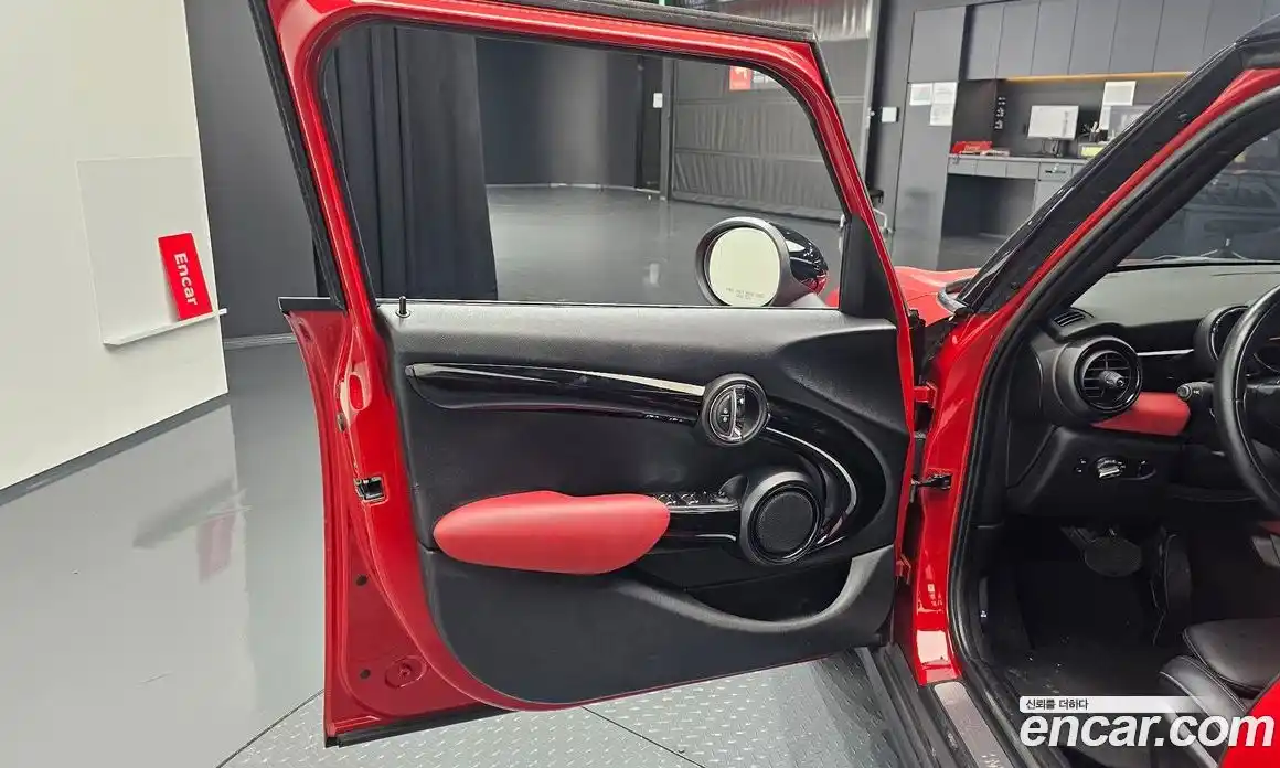 Mini Cooper 2017 1.5 автомат (гидро), фото 13