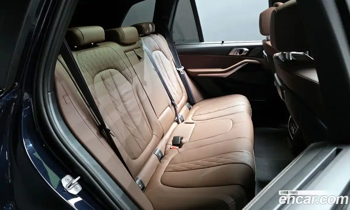 BMW X5 2025 3.0 автомат (гидро), фото 17