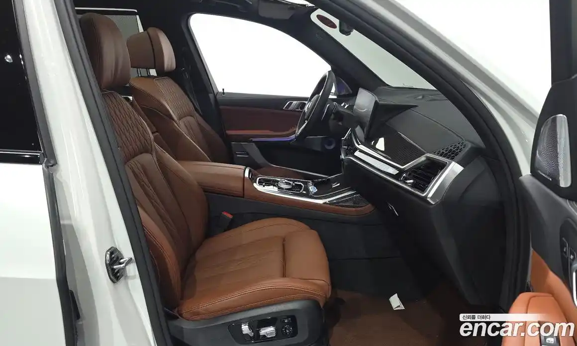 BMW X7 2025 4.4 автомат (гидро), фото 18