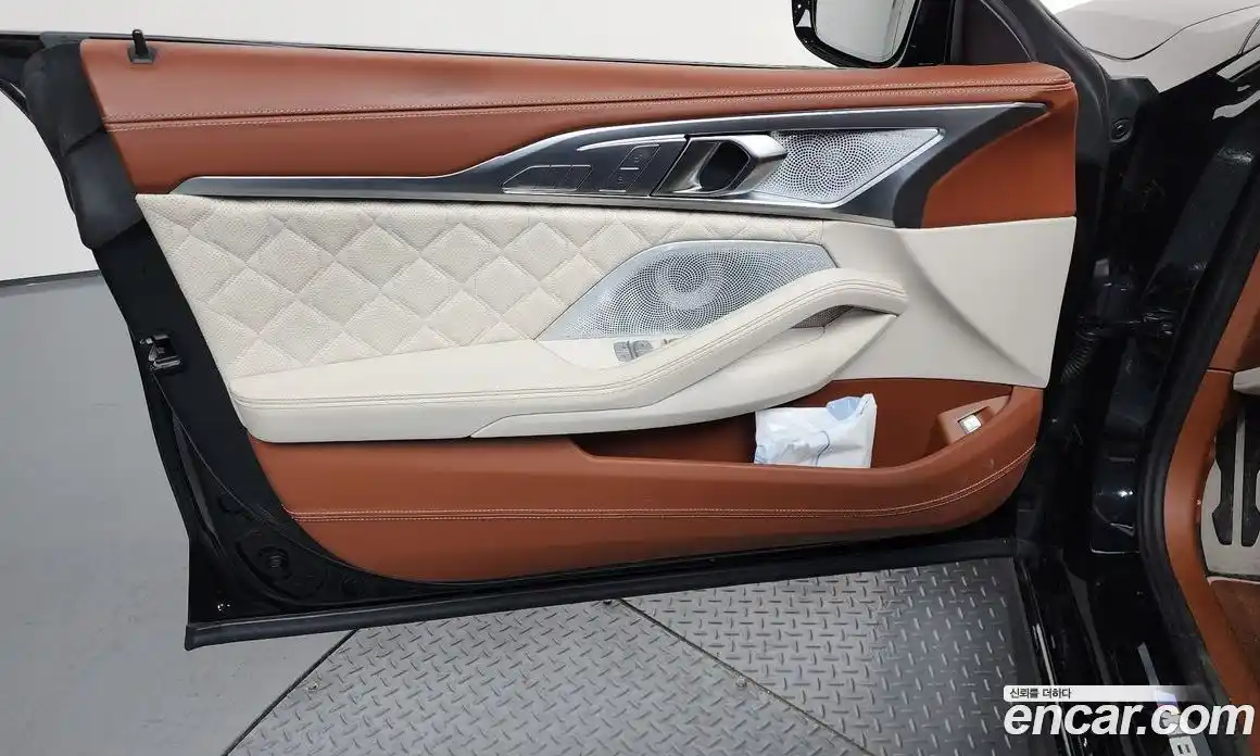 BMW M8 2022 4.4 автомат (гидро), фото 14
