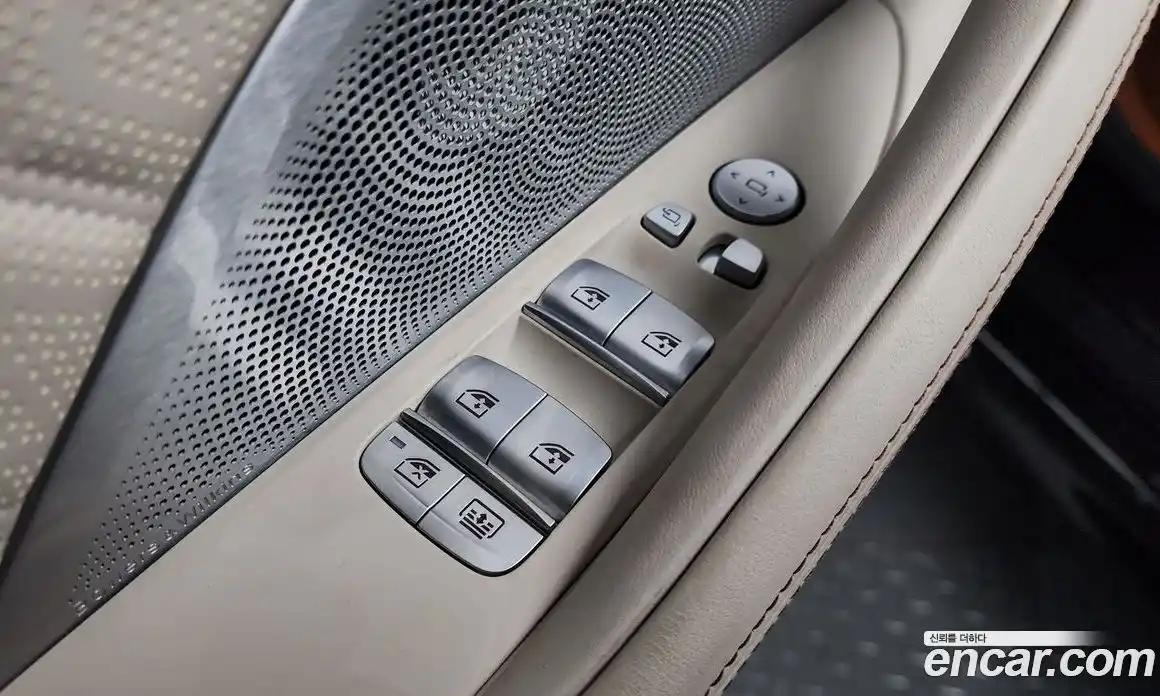 BMW M8 2022 4.4 автомат (гидро), фото 28