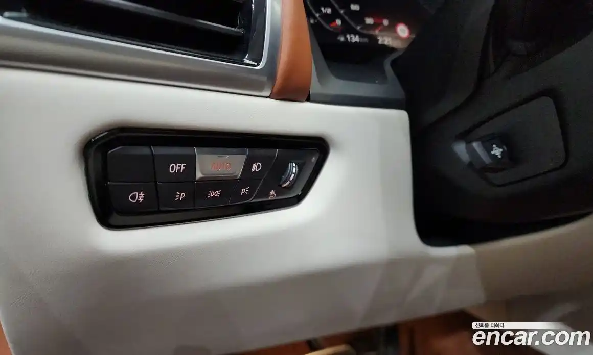 BMW M8 2022 4.4 автомат (гидро), фото 29
