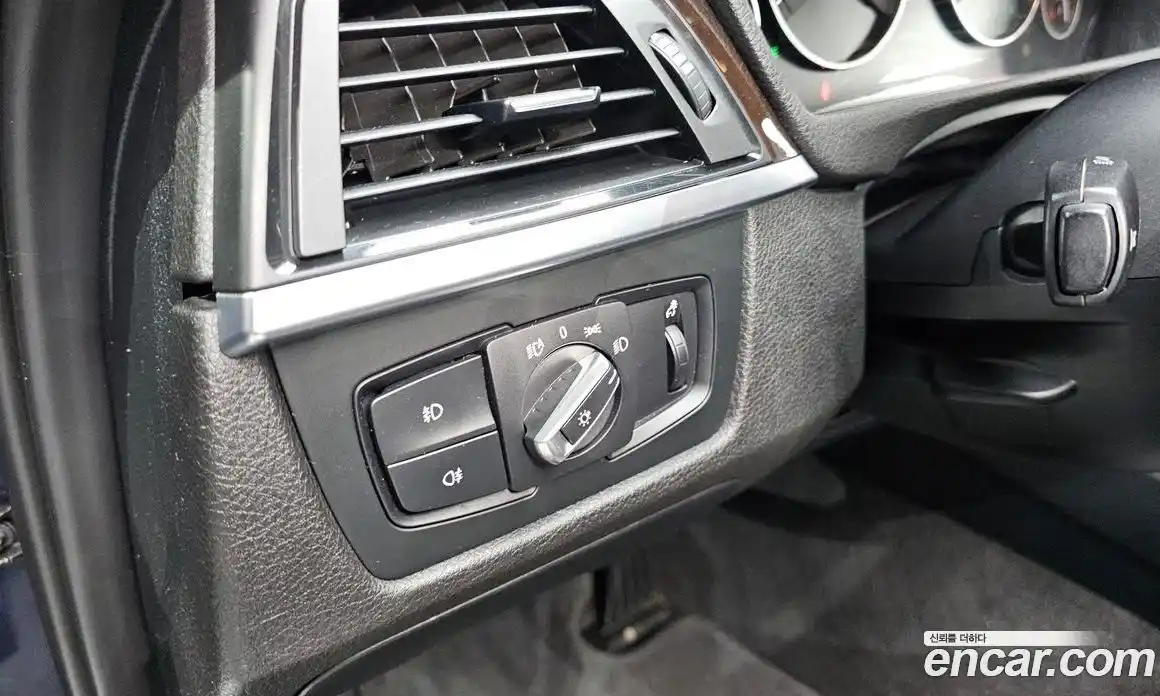 BMW 3 серия 2015 2.0 автомат (гидро), фото 16