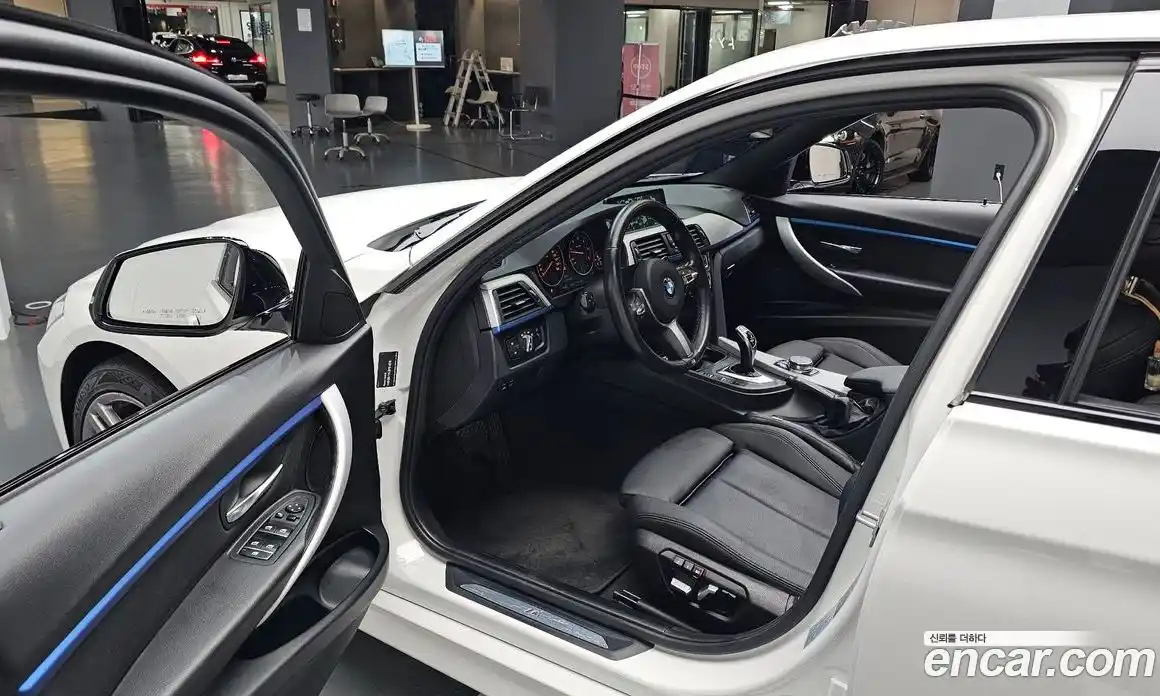 BMW 3 серия 2017 2.0 автомат (гидро), фото 15