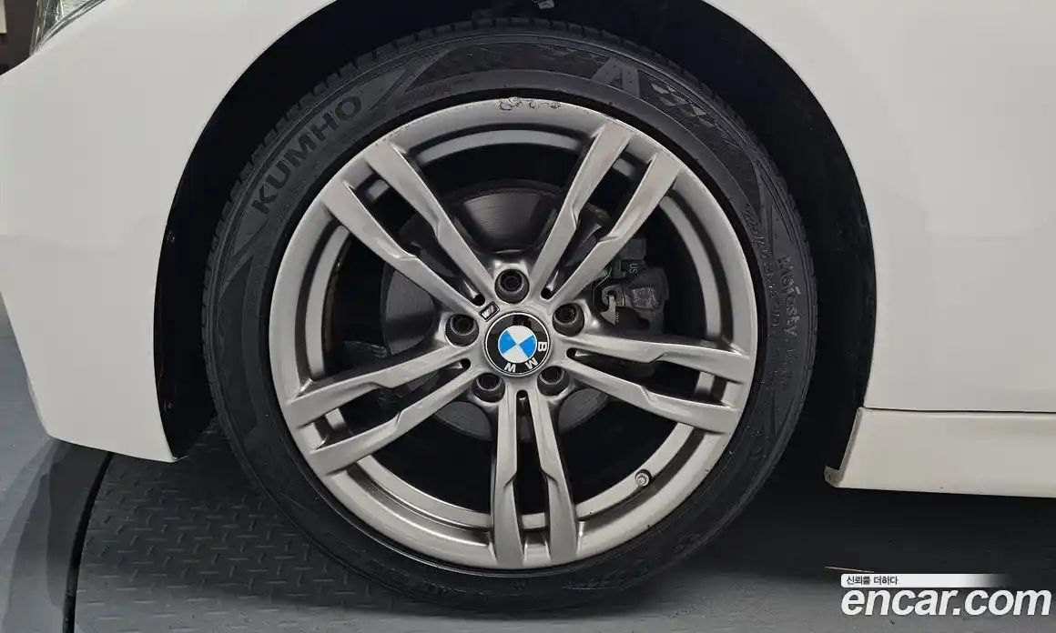 BMW 3 серия 2017 2.0 автомат (гидро), фото 5