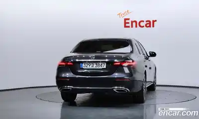 Mercedes-Benz E-Class 2021 2.0 автомат (гидро), миниатюра 4