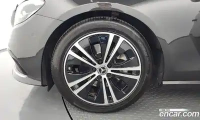 Mercedes-Benz E-Class 2021 2.0 автомат (гидро), миниатюра 5