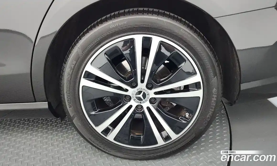 Mercedes-Benz E-Class 2021 2.0 автомат (гидро), фото 7