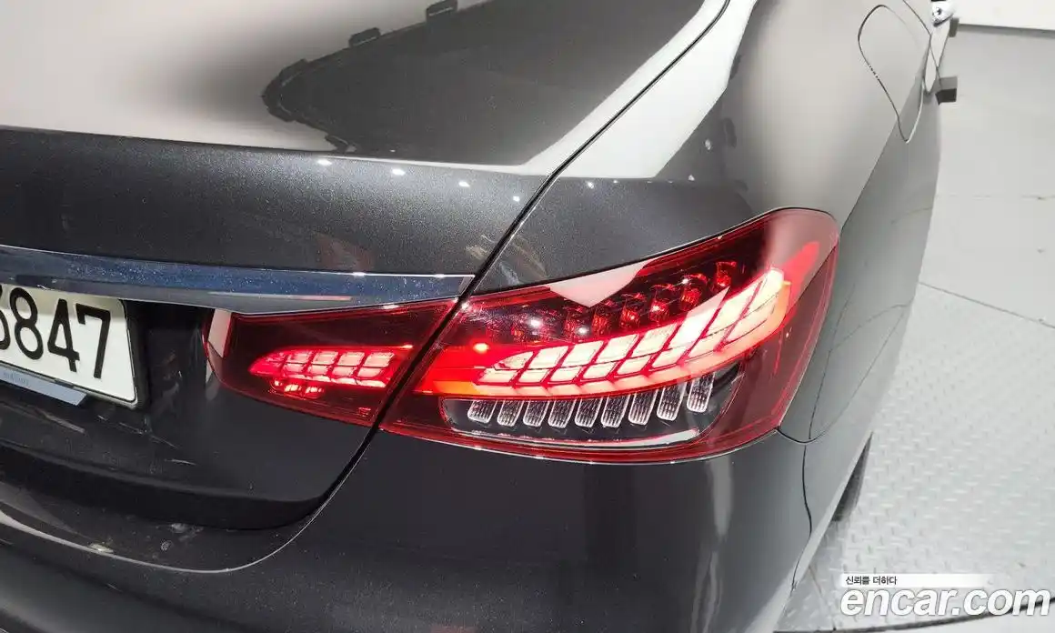 Mercedes-Benz E-Class 2021 2.0 автомат (гидро), фото 9