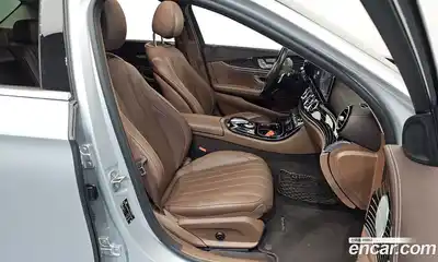Mercedes-Benz E-Class 2017 3.0 автомат (гидро), миниатюра 12