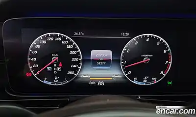 Mercedes-Benz E-Class 2017 3.0 автомат (гидро), миниатюра 8