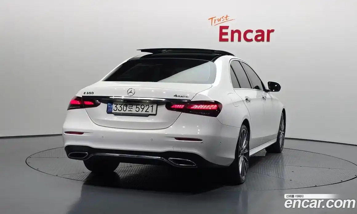 Mercedes-Benz E-Class 2021 2.0 автомат (гидро), фото 4