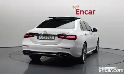 Mercedes-Benz E-Class 2021 2.0 автомат (гидро), миниатюра 4