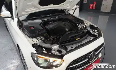 Mercedes-Benz E-Class 2021 2.0 автомат (гидро), миниатюра 6