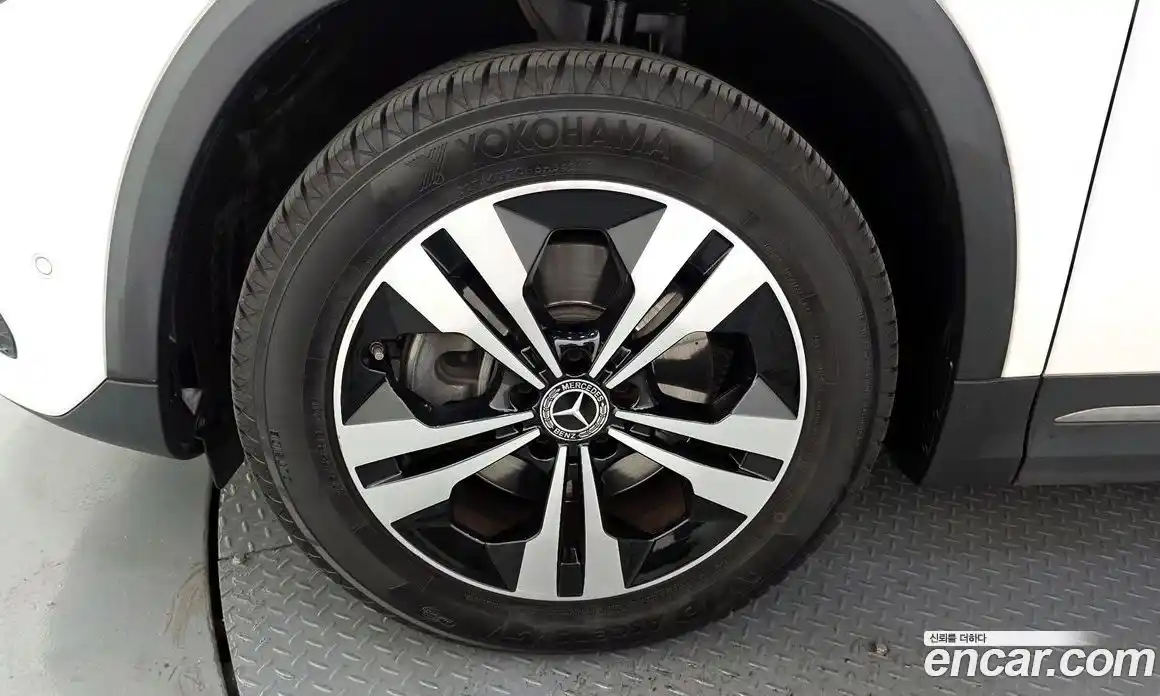 Mercedes-Benz GLA-Class 2021 2.0 гидро, фото 5