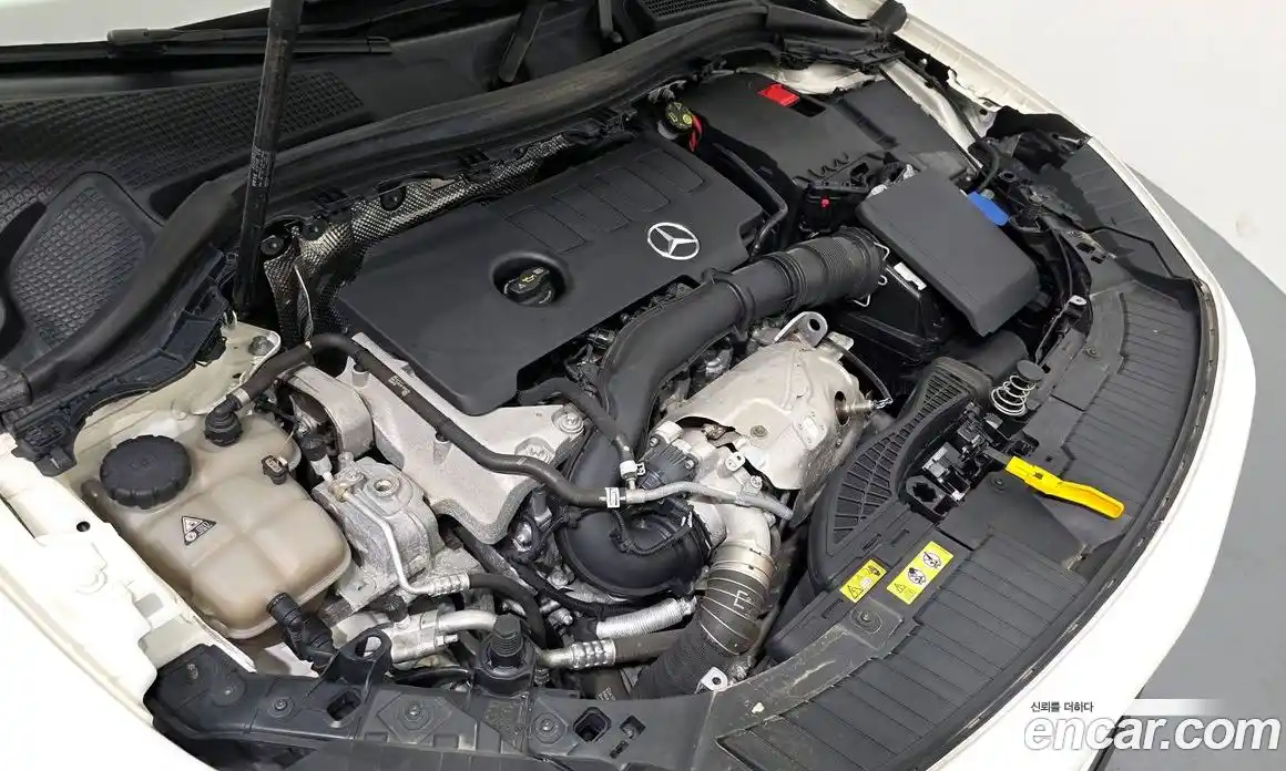 Mercedes-Benz GLA-Class 2021 2.0 гидро, фото 6