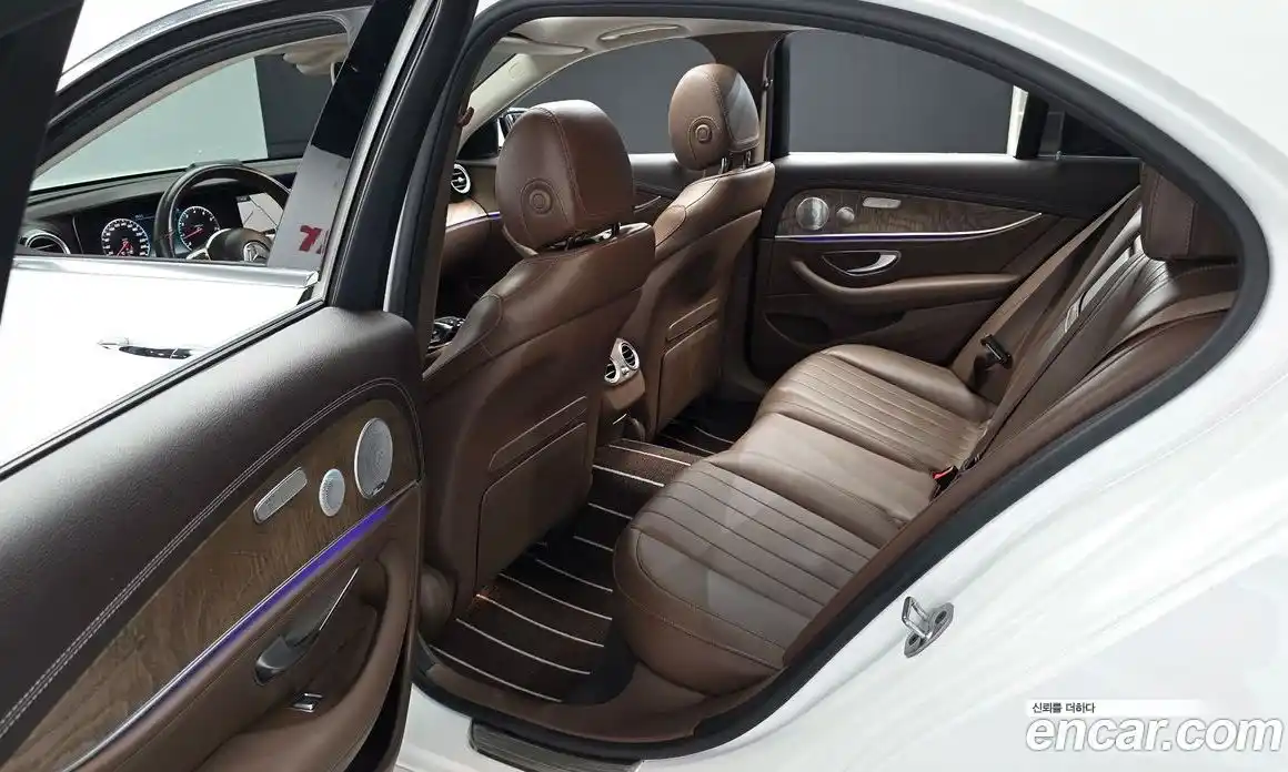 Mercedes-Benz E-Class 2019 2.0 автомат (гидро), фото 12