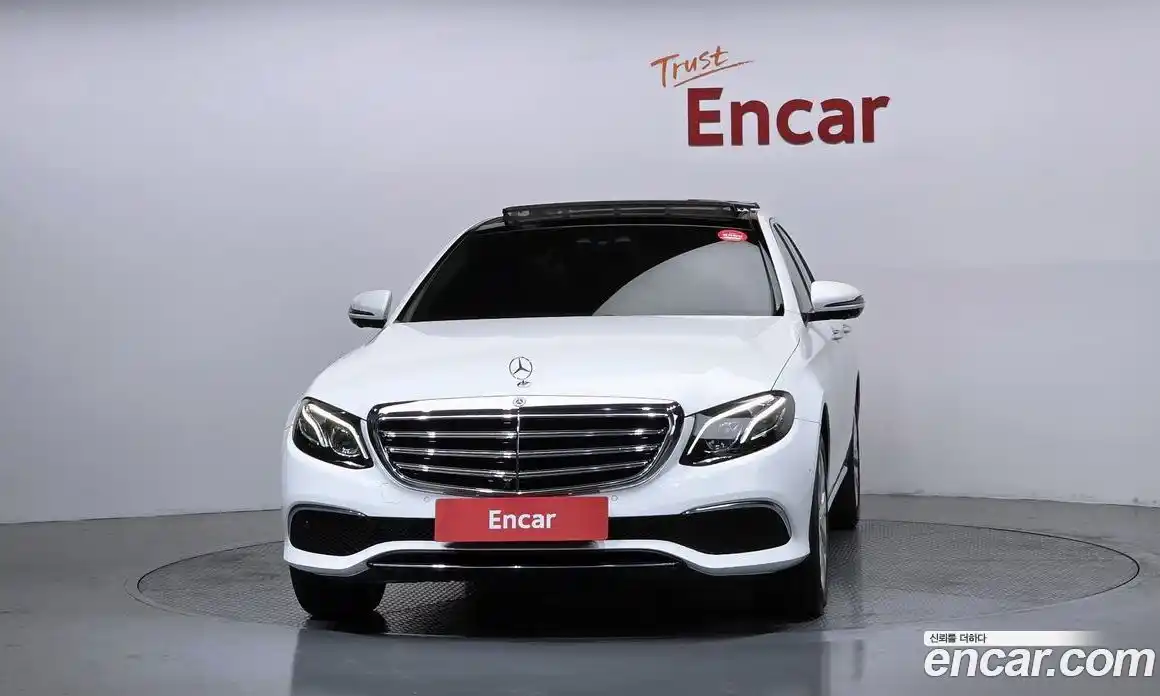 Mercedes-Benz E-Class 2019 2.0 автомат (гидро), фото 3