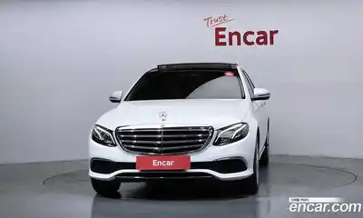 Mercedes-Benz E-Class 2019 2.0 автомат (гидро), миниатюра 3