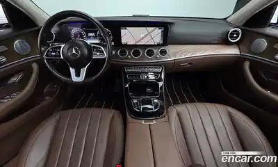 Mercedes-Benz E-Class 2019 2.0 автомат (гидро), миниатюра 7