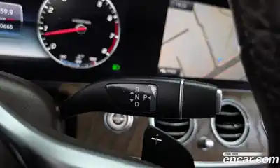 Mercedes-Benz E-Class 2019 2.0 автомат (гидро), миниатюра 9