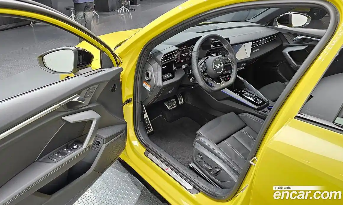 Audi A3 2025 2.0 автомат (гидро), фото 13