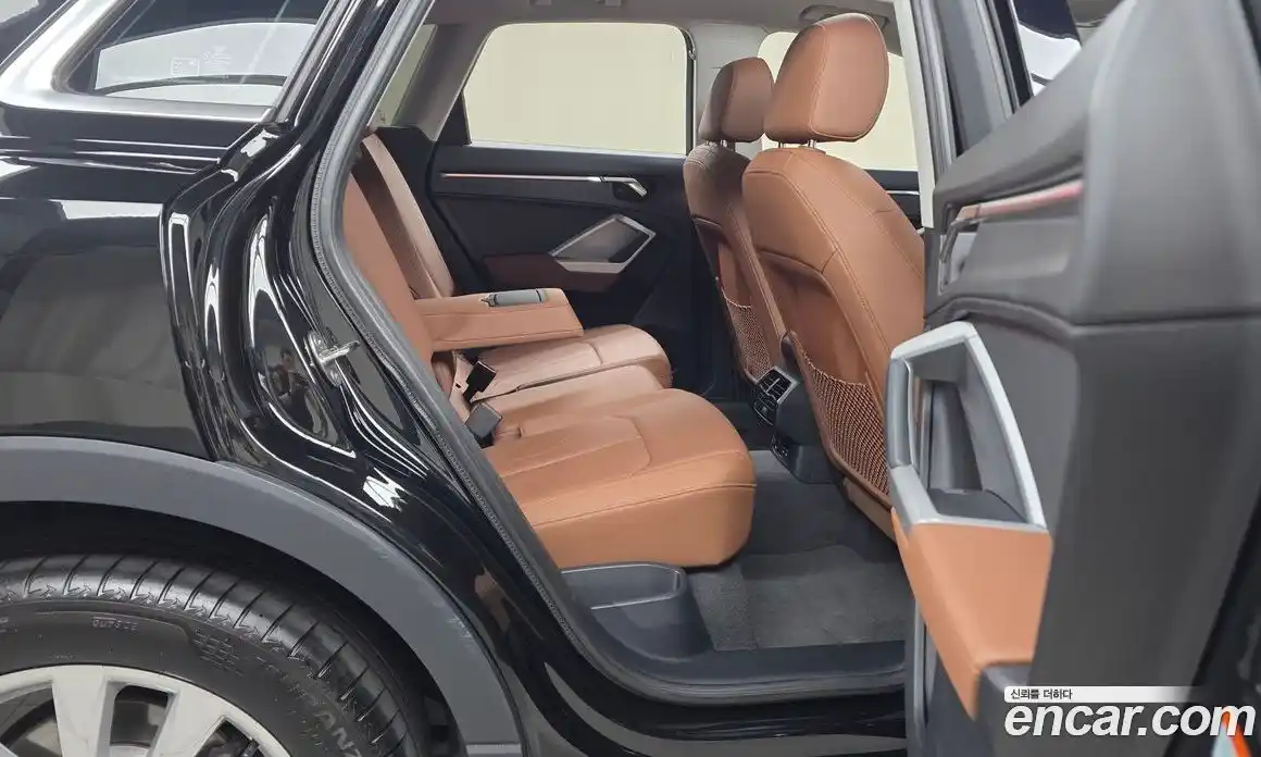 Audi Q3 2023 2.0 автомат (гидро), фото 17