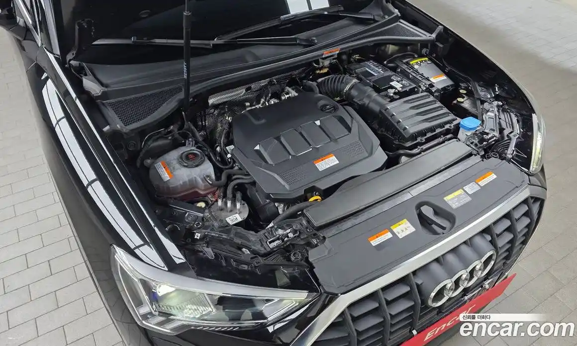 Audi Q3 2023 2.0 автомат (гидро), фото 6