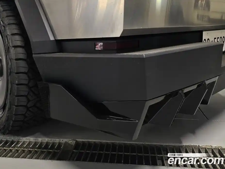 Tesla Cybertruck 2025 гидро, фото 14