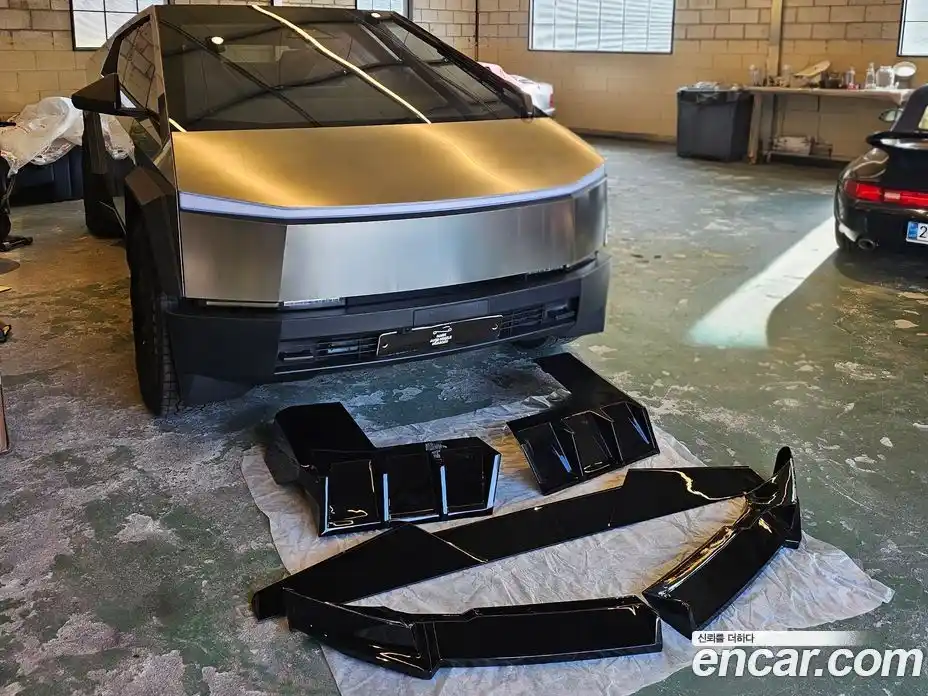 Tesla Cybertruck 2025 гидро, фото 16