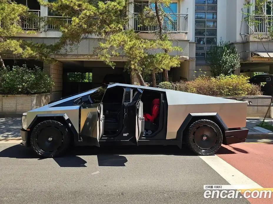 Tesla Cybertruck 2025 гидро, фото 3