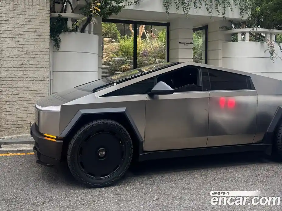 Tesla Cybertruck 2025 гидро, фото 10
