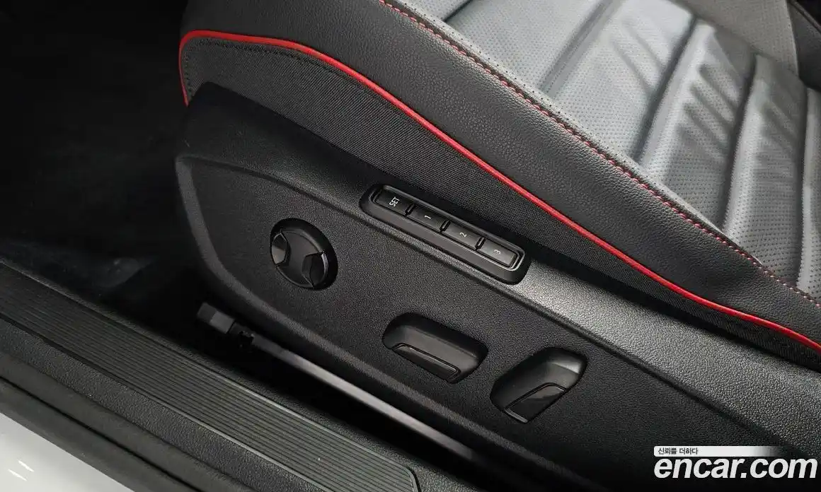 Volkswagen Golf 2024 2.0 автомат (гидро), фото 38