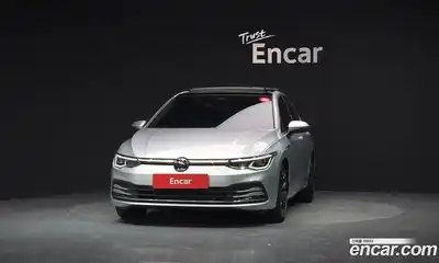 Volkswagen Golf 2022 2.0 автомат (гидро), миниатюра 3