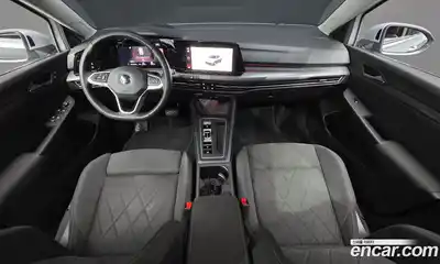 Volkswagen Golf 2022 2.0 автомат (гидро), миниатюра 7