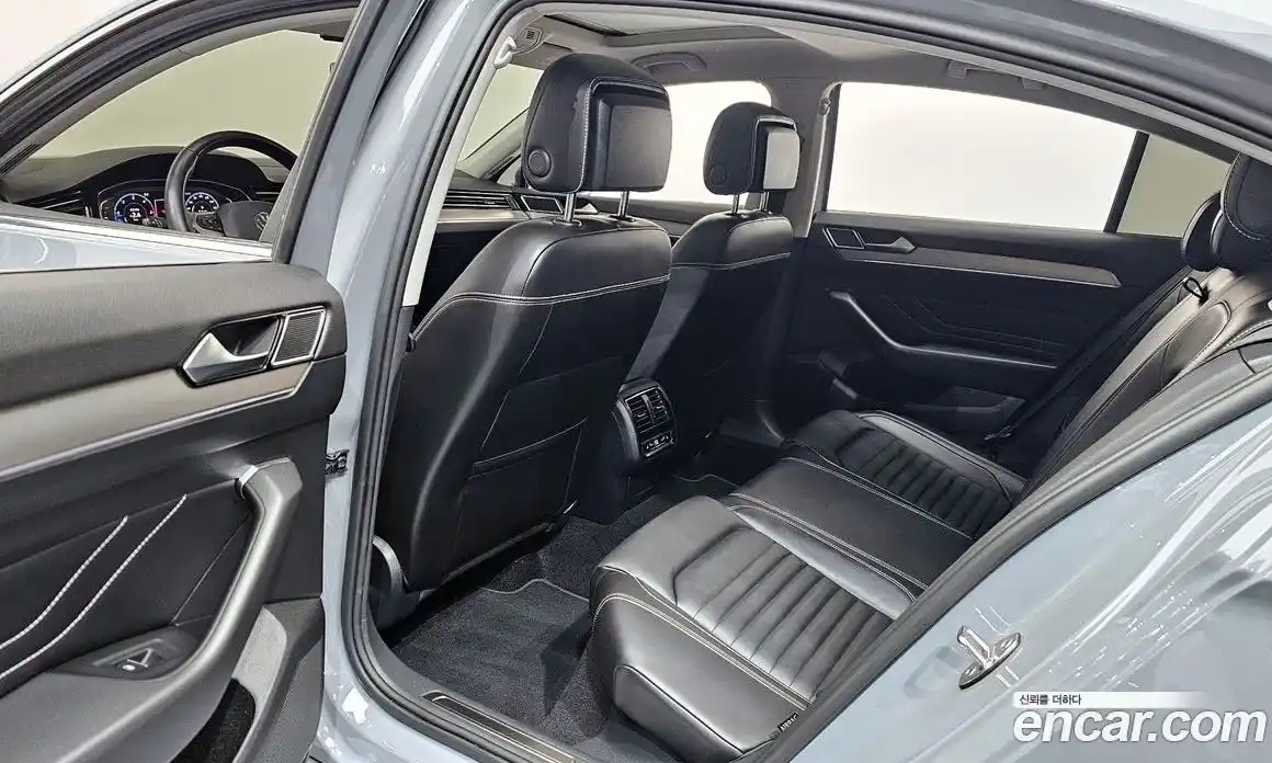 Volkswagen Passat 2022 2.0 автомат (гидро), фото 29